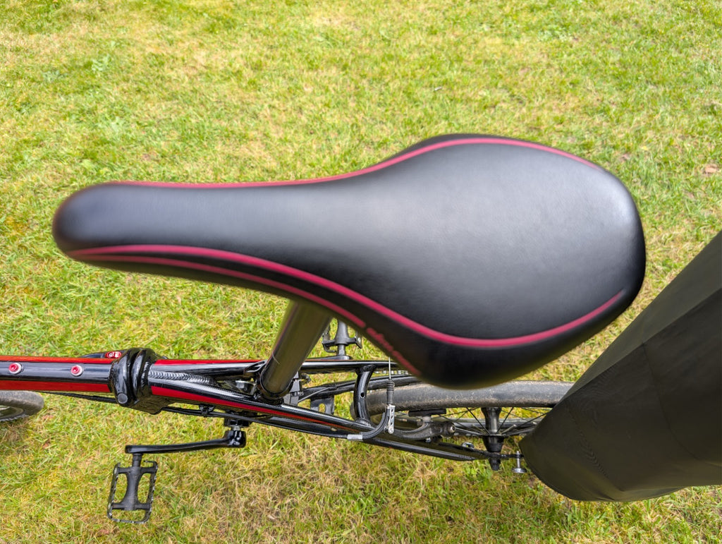 Tern Verge P9 Red & Black 9 Speed Folding Bike in Excellent Condition One Owner