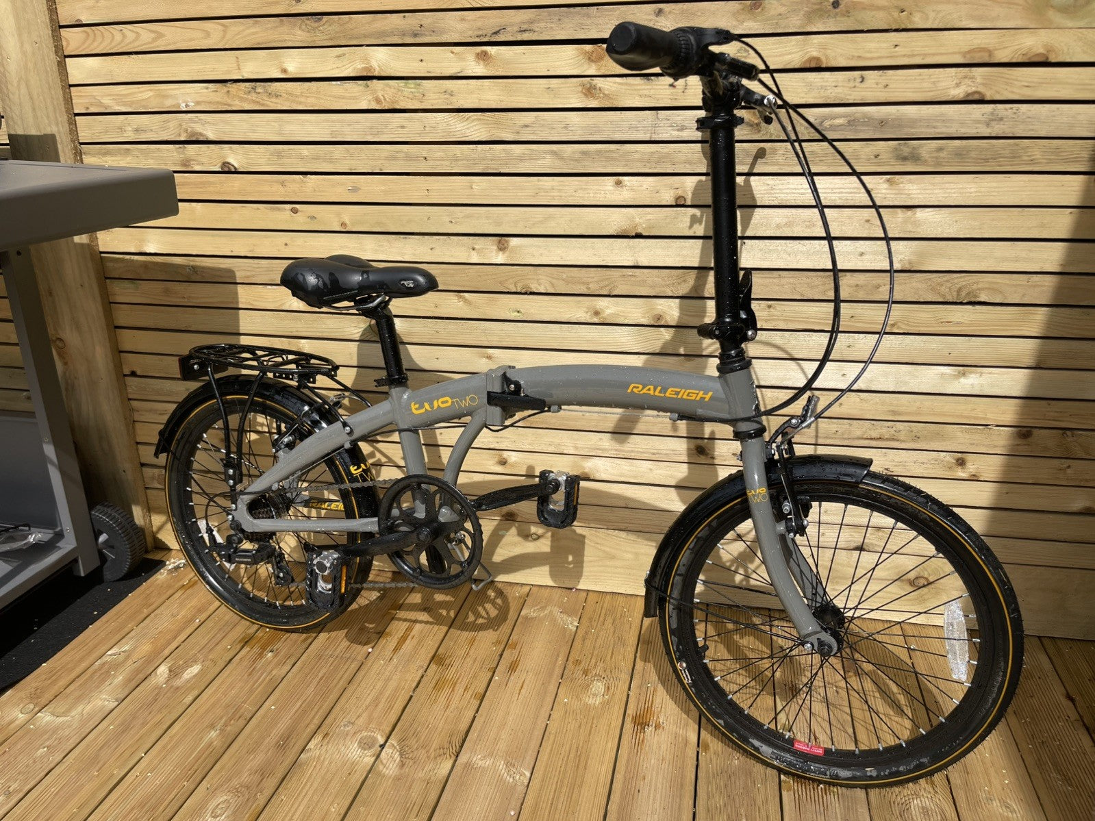 Raleigh Evo Two Folding Bike - Grey – Excellent Condition - Yellow decal