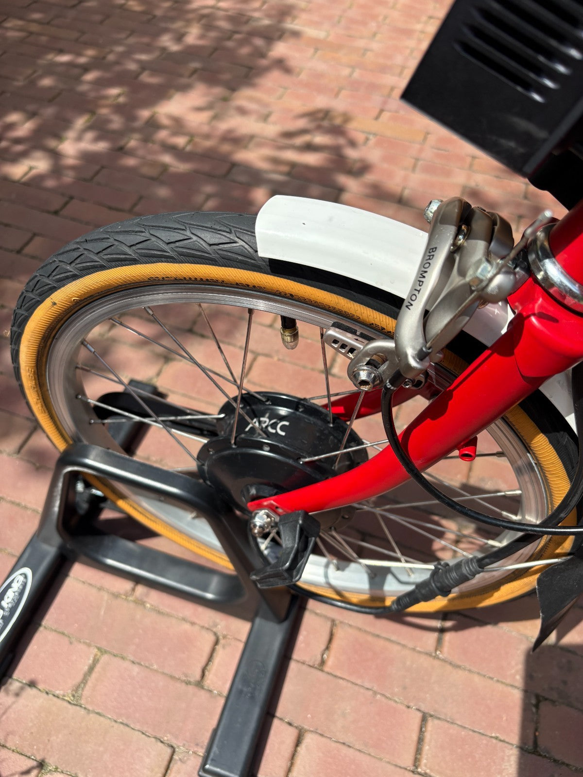ARCC Electric Brompton Jubilee Limited Edition w/Carradice 25L City Folder Bag
