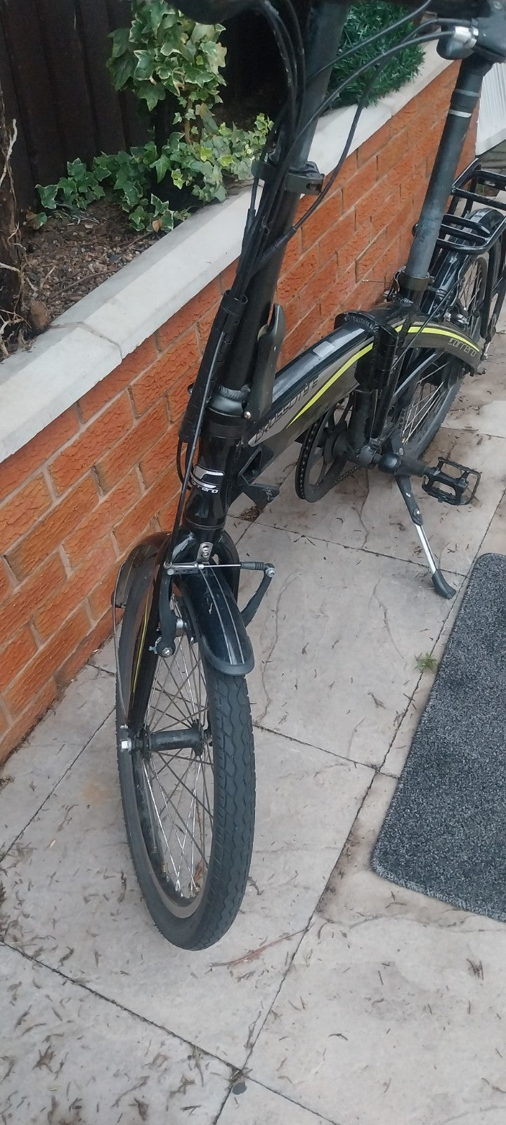 Carerra CrossCity-E Folding, Bike ☆ spares or repairs☆