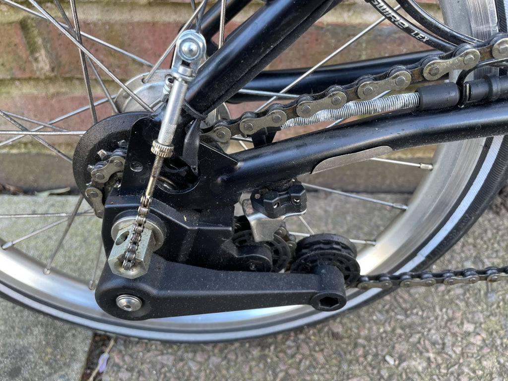 BROMPTON 6-SPEED H-TYPE CUSTOM URBAN TOURER, SAGE GREEN with BLACK EXTREMITIES