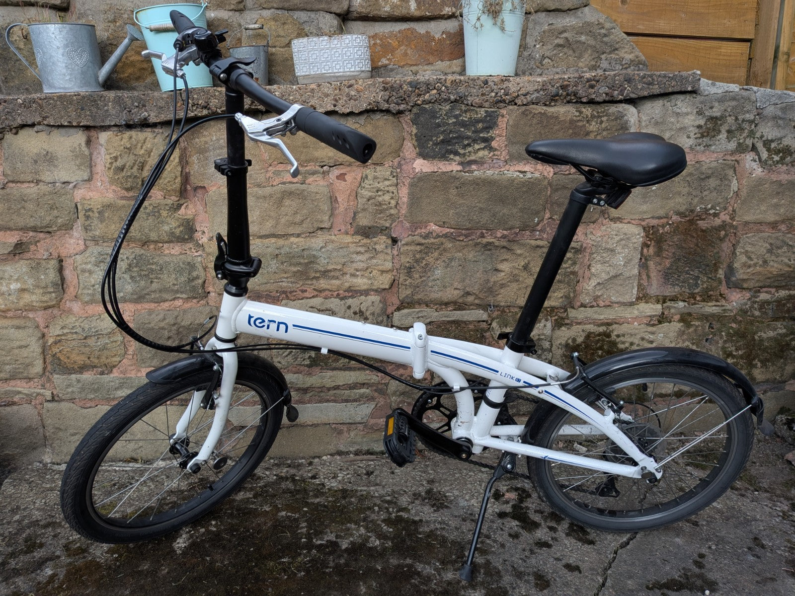 Tern Link B7 Folding Bike 20" 7- Speed - White - Great Condition