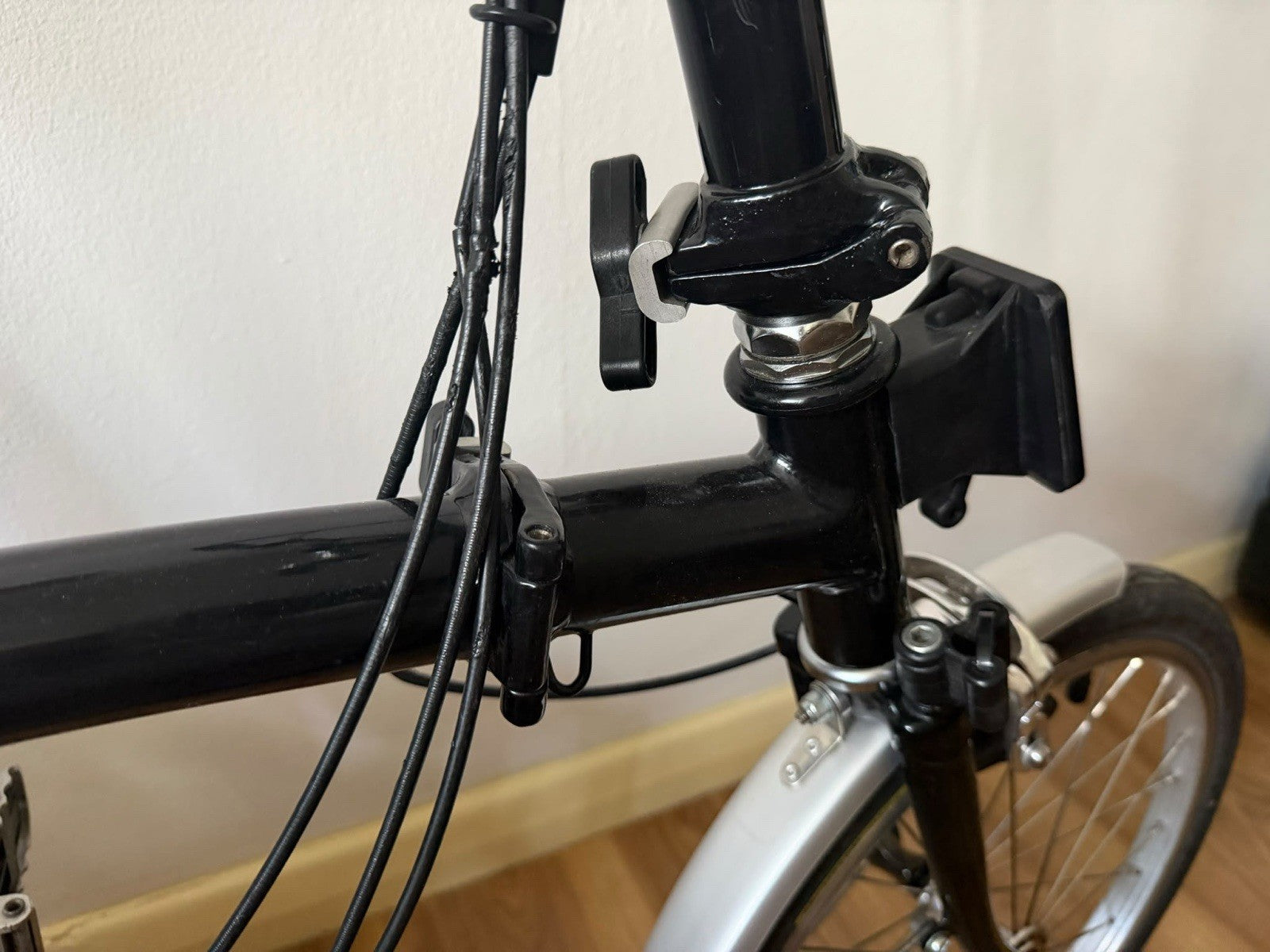 Brompton  M6R (6 Speed) folding bicycle -  (GOOD CONDITION)