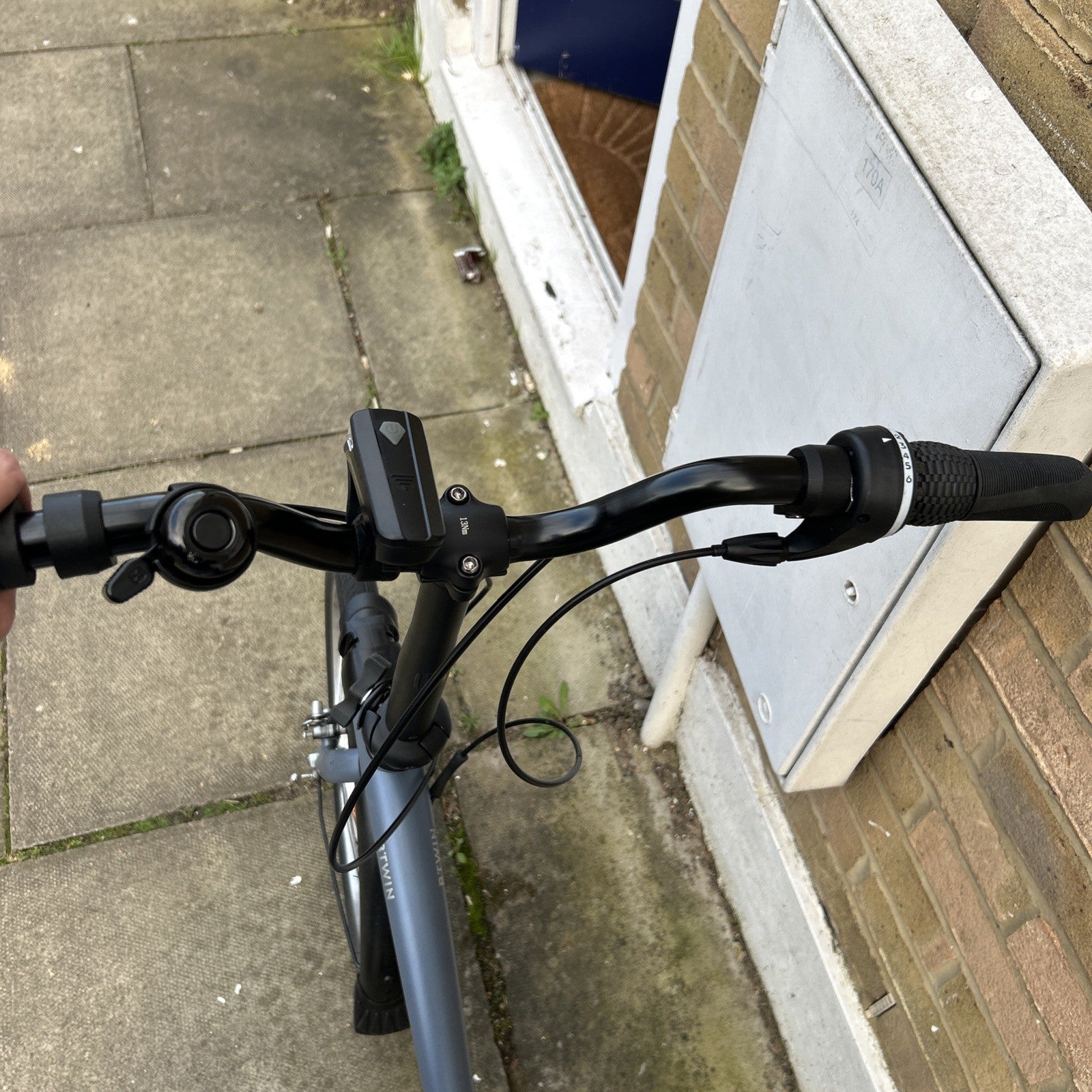 B-twin  Folding Bike Tilt 100