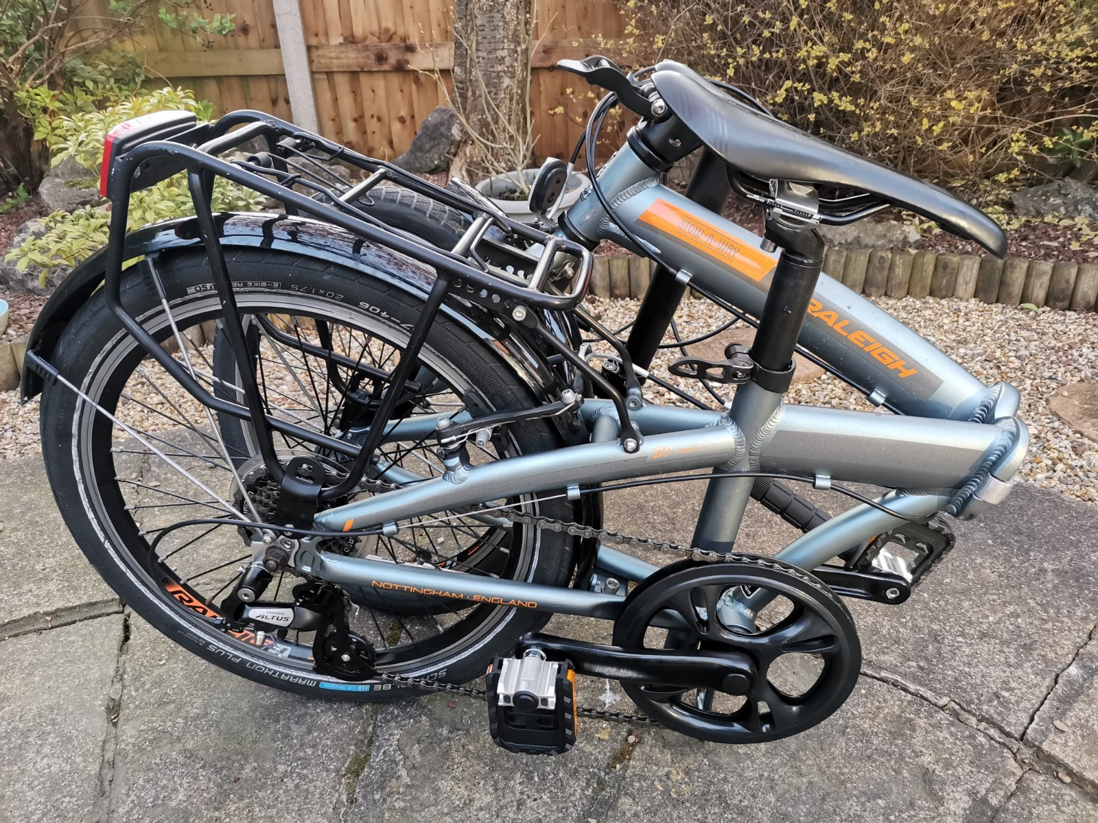 Raleigh Stowaway Folding Bike 20" Wheels.