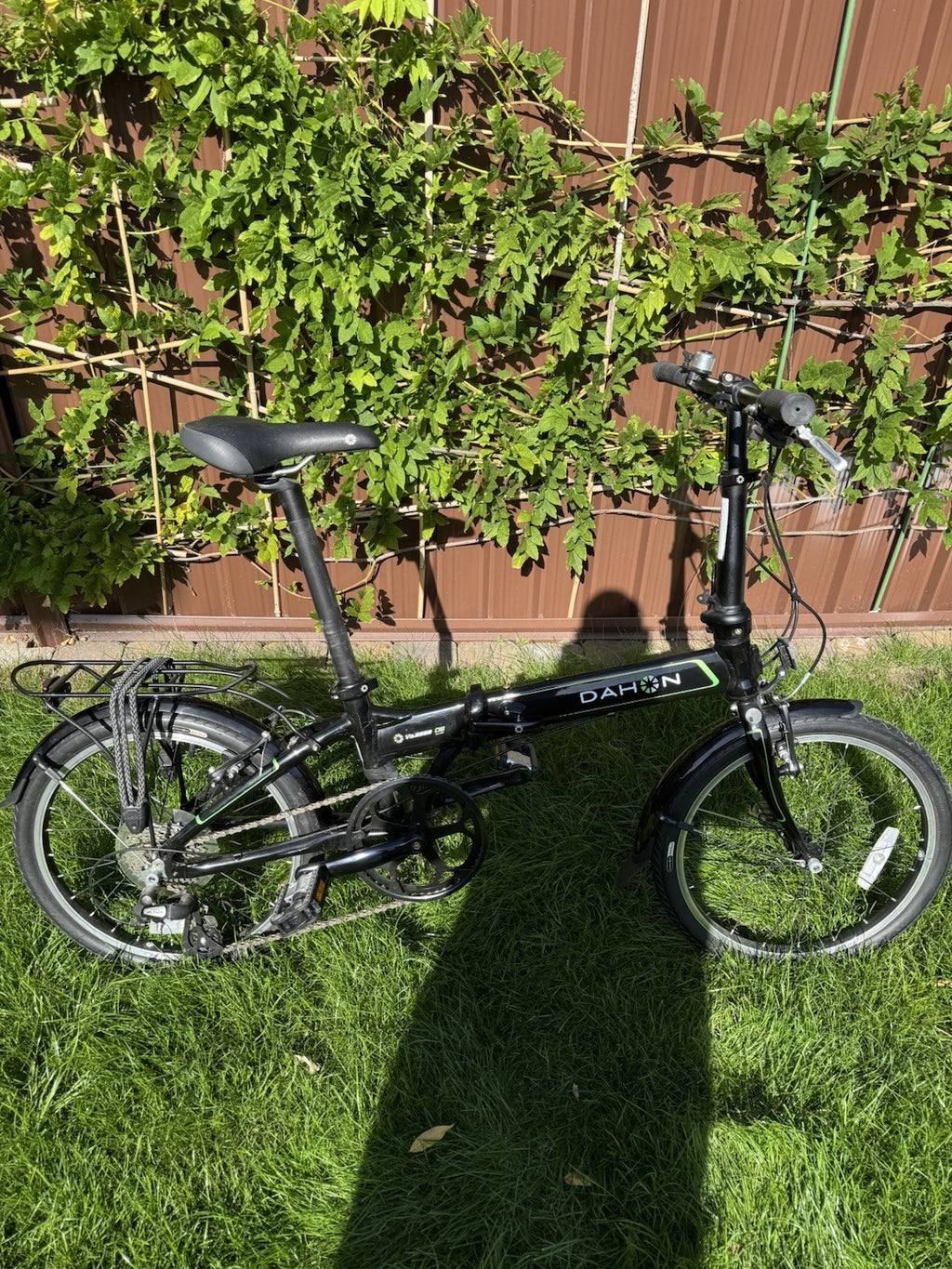 Dahon Folding Bike 20in Black/Green V-Brakes Rear Rack Mudguards