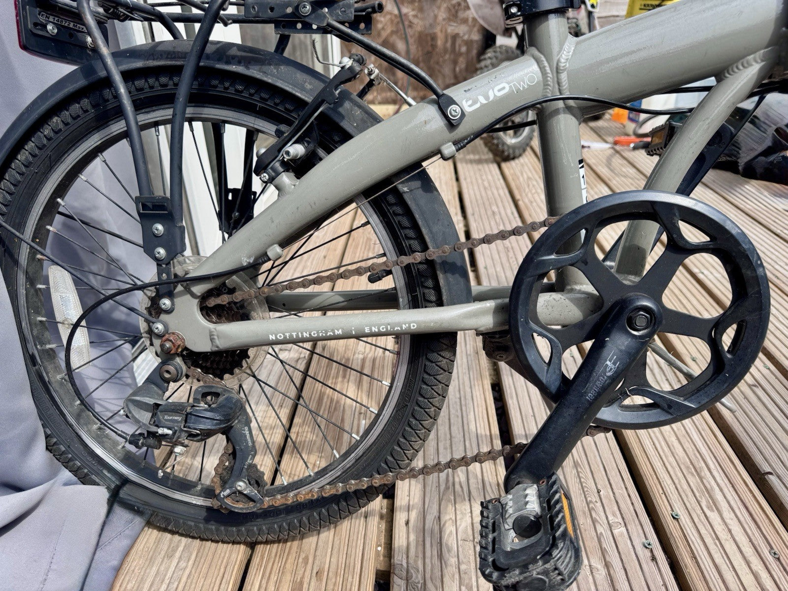 Raleigh Evo Two Folding Bike 20" Aluminium Frame, 7-Speed Rear Rack Stand