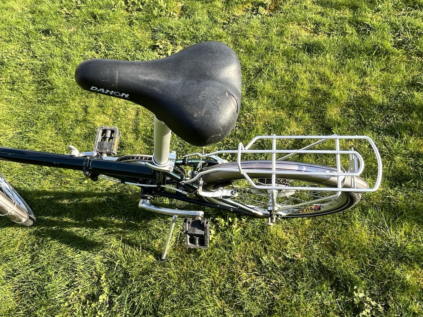 Dahon Broadwalk 6, Green and silver Colour With Rear Carrier.