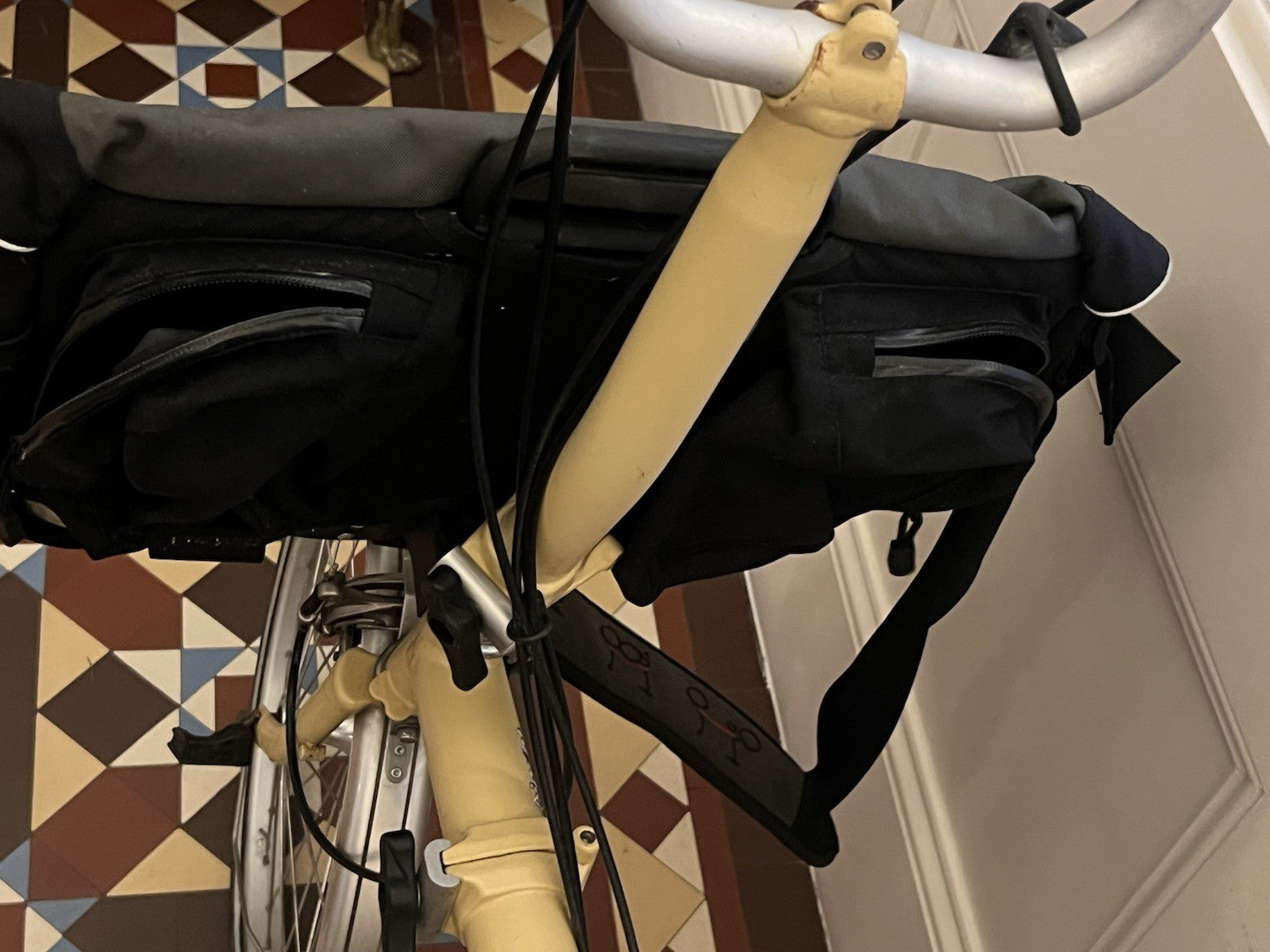M6L Brompton 6 Gears (2013) Folding Bike Including Carry Bag