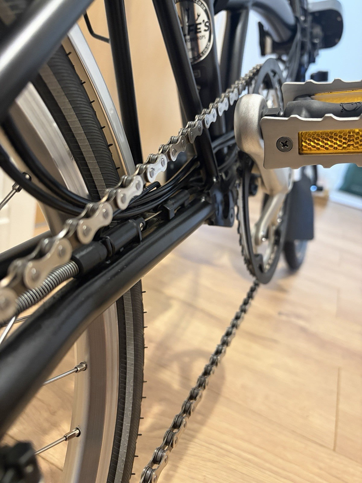 Immaculate (Fully Kitted) Brompton Electric H6L - 250 Watt ‘50NM’ Torque Motor.