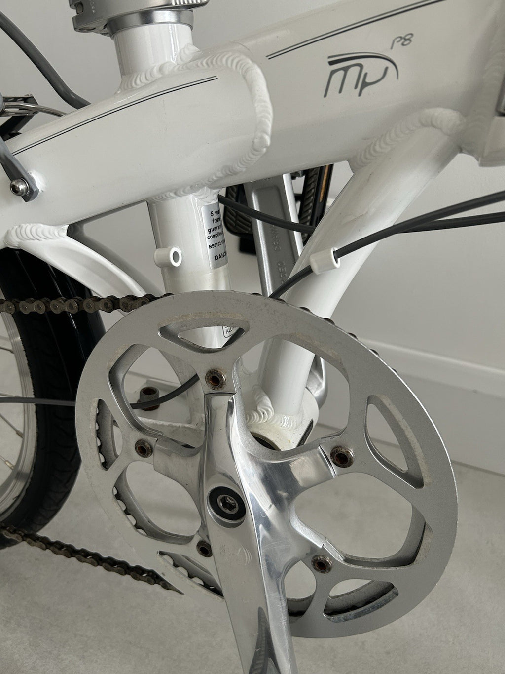 Dahon Mu P8 Folding Bike Unisex White (Excellent Condition)