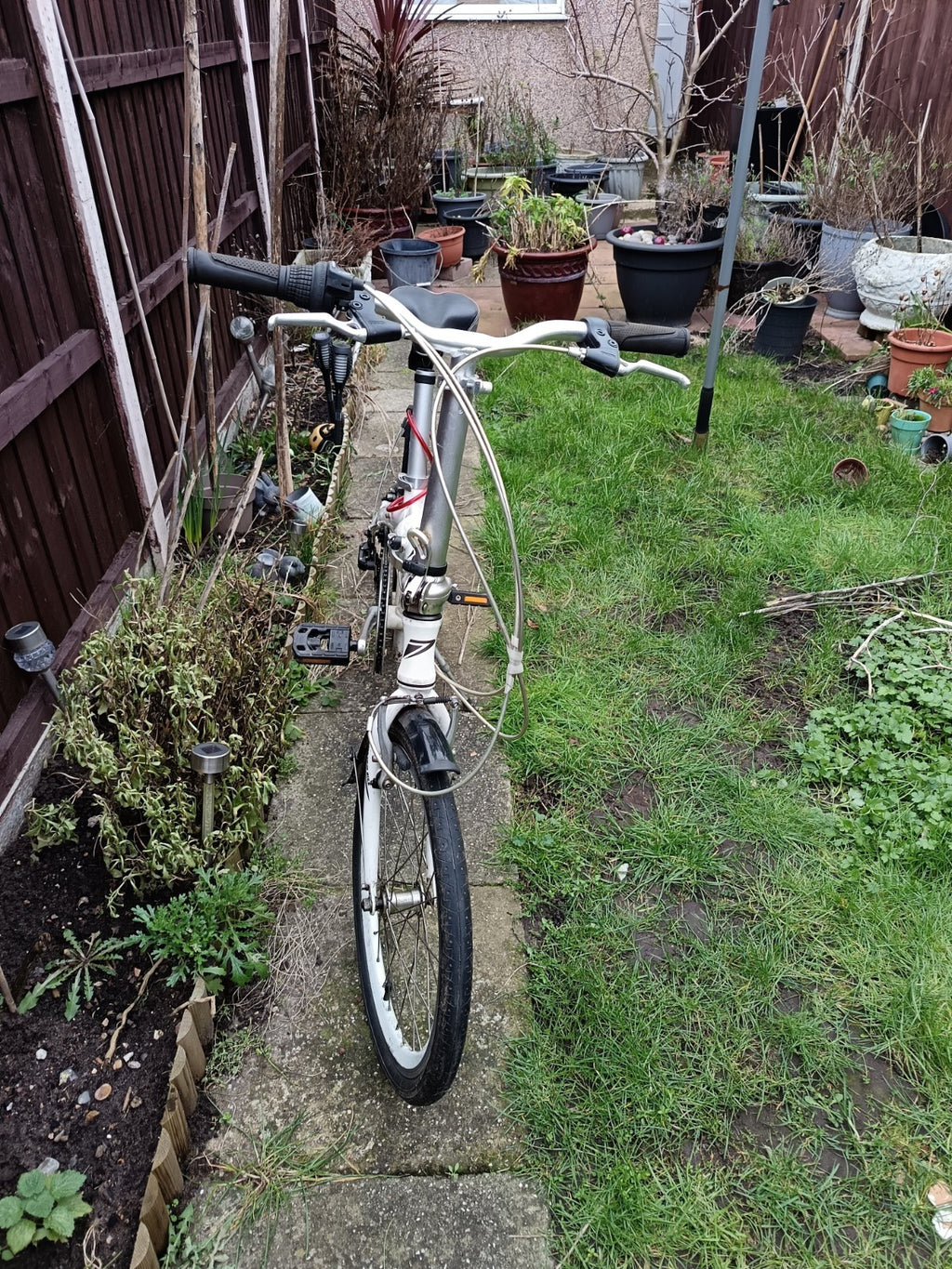 Folding bicycle for adult