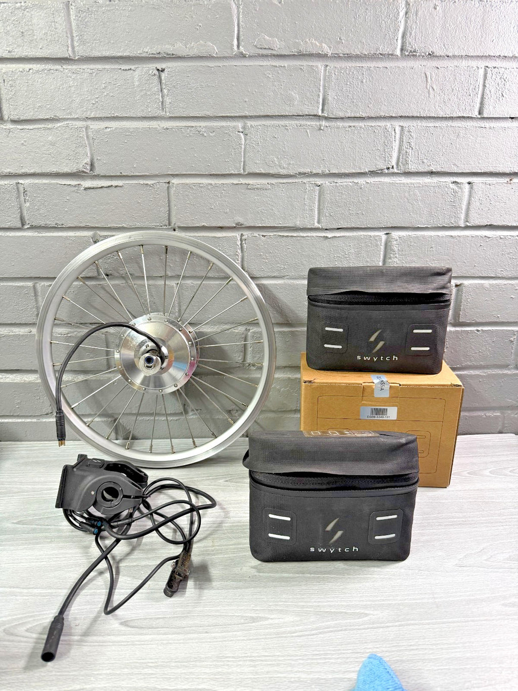 Swytch Electric Bike Conversion Kit for Brompton Folding Bike – Battery + Motor