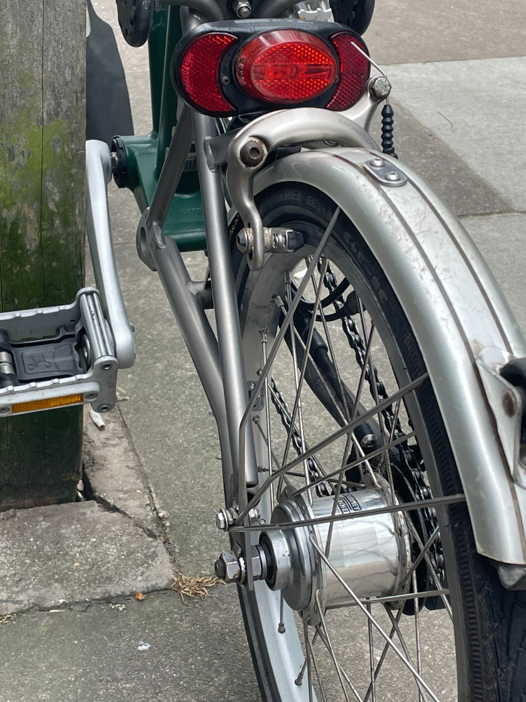 Brompton Folding Bike M6L - Superlight (P-Line) - Racing Green - Dynamo Lights
