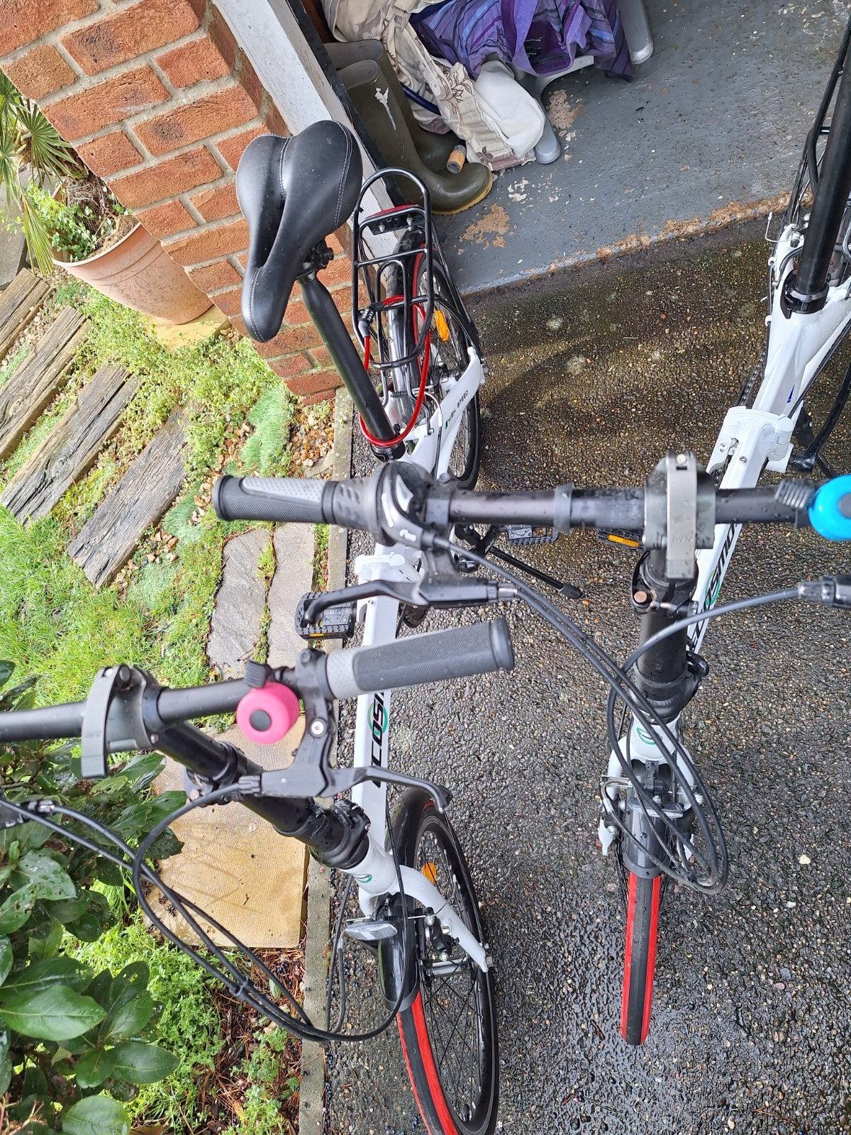 2 matching trendy folding bikes vgc collectWragby Lincoln