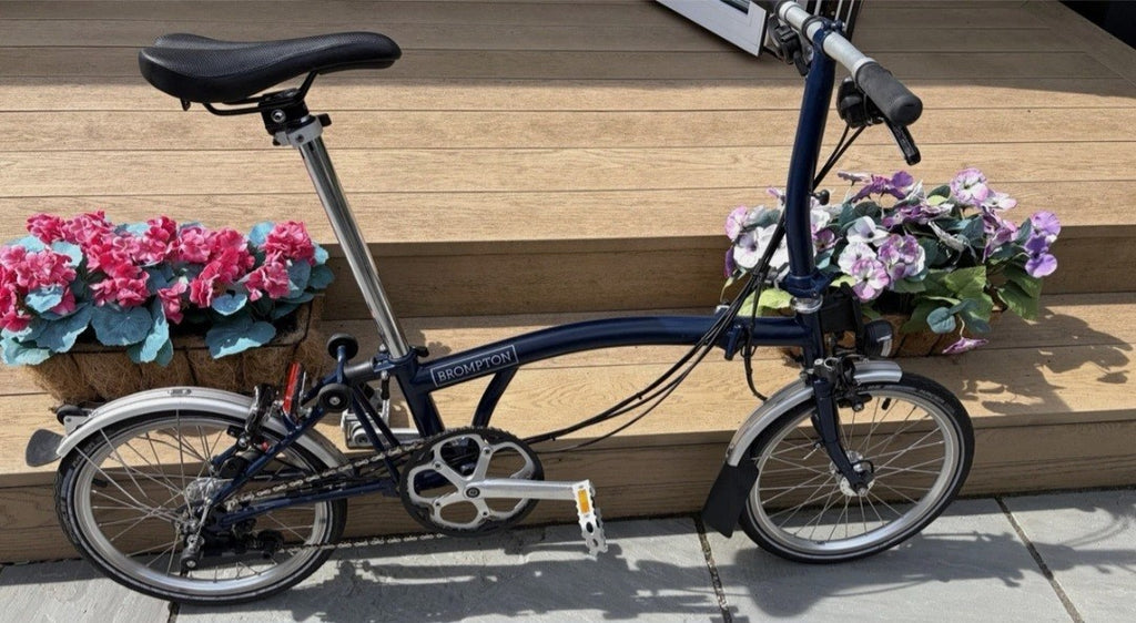 Brompton C Line 2023 | 6 Speed | Jubilee Blue + dynamo hub NEARLY NEW CONDITION