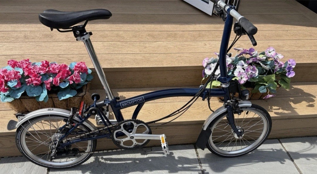 Brompton C Line 2023 | 6 Speed | Jubilee Blue + dynamo hub NEARLY NEW CONDITION
