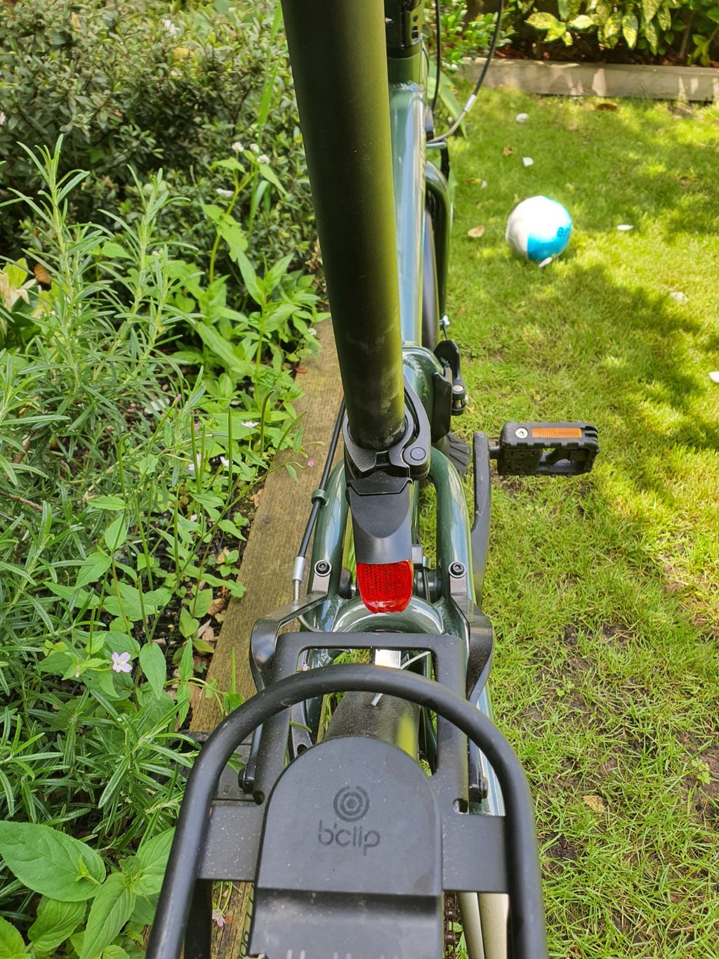 Btwin Tilt 900 Folding Bike 9 Speed Lightweight. Great Condition