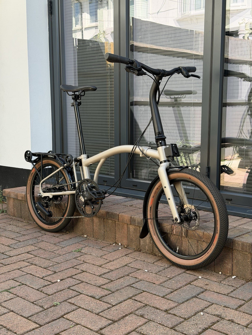 Brompton G-Line w/ Roller Frame - 8 Speed, Traildust White, Excellent, RRP £2600