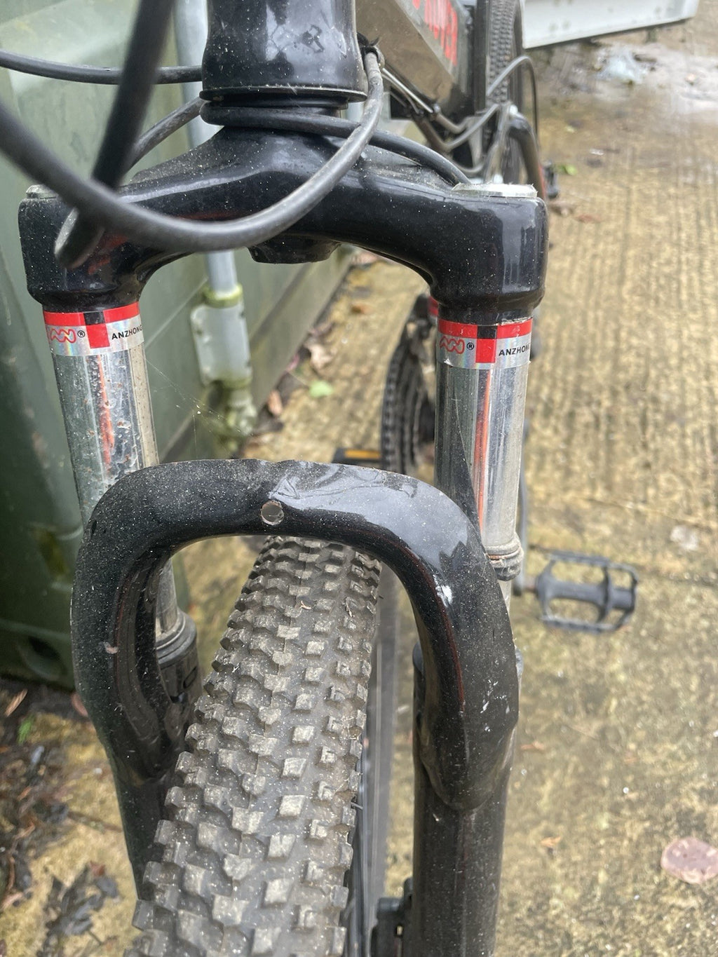 Land Rover G4 Challenge Folding Mountain Bike Black