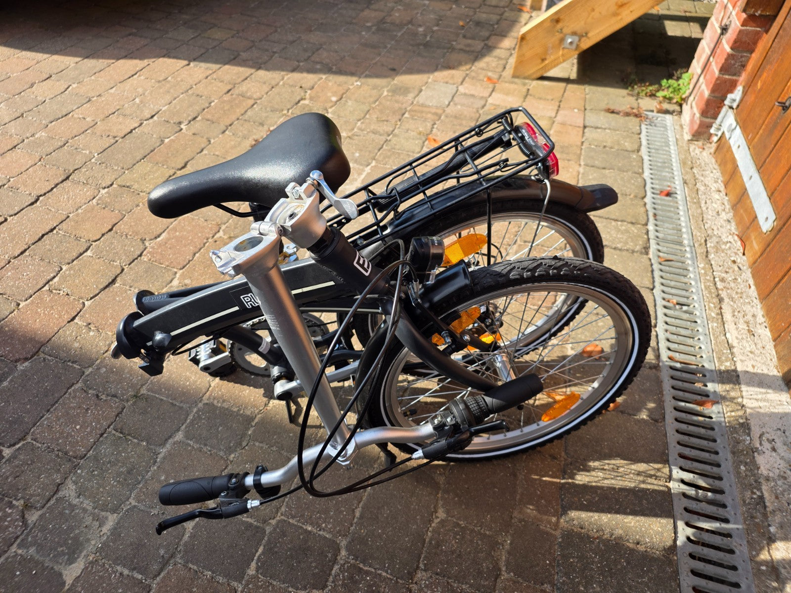 Freespirit Ruck Folding Bike 20 Inch Wheel Excellent Condition new May 2026 14kg