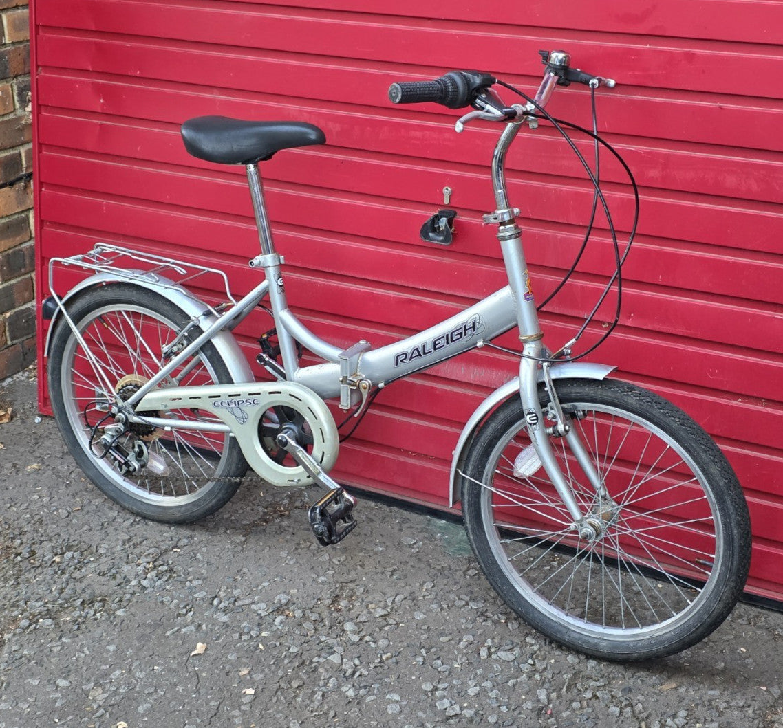 RALEIGH ECLIPSE FOLD UP BIKE (33cm FRAME SIZE w/ 20" WHEELS)