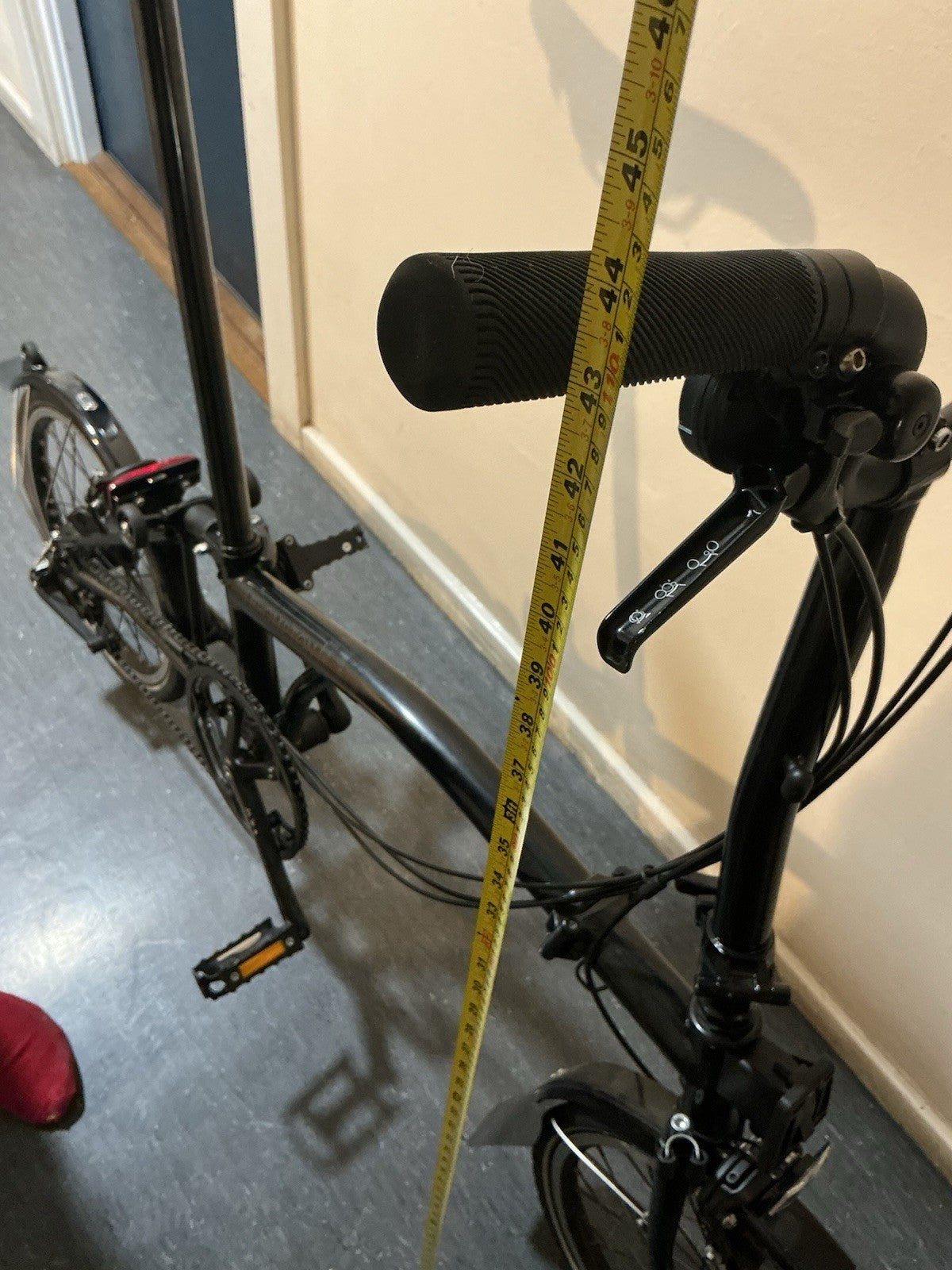 Dec 2018 Brompton C Line 6 Speed H6L Folding bicycle in Black - Leisure Used