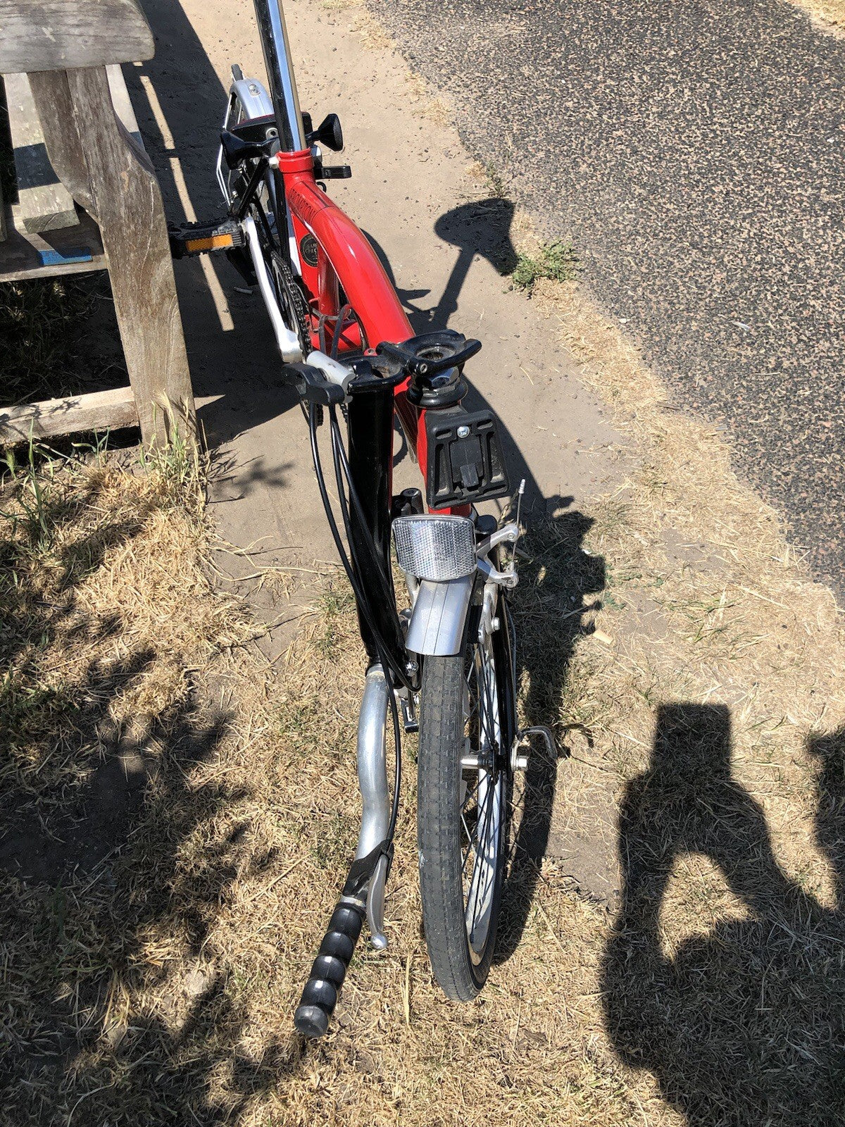 Brompton Folding Bike 3 speed in great Condition, Striking Red colour.