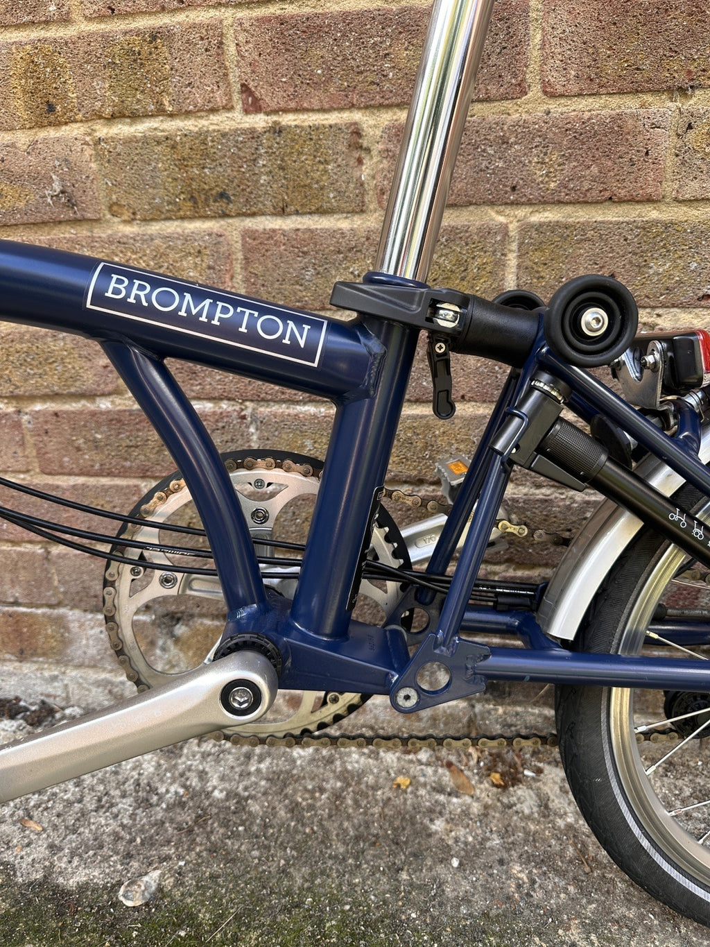 Brompton C Line Explore 2024 6-Speed, Tempest Blue, Excellent Condition, Lights