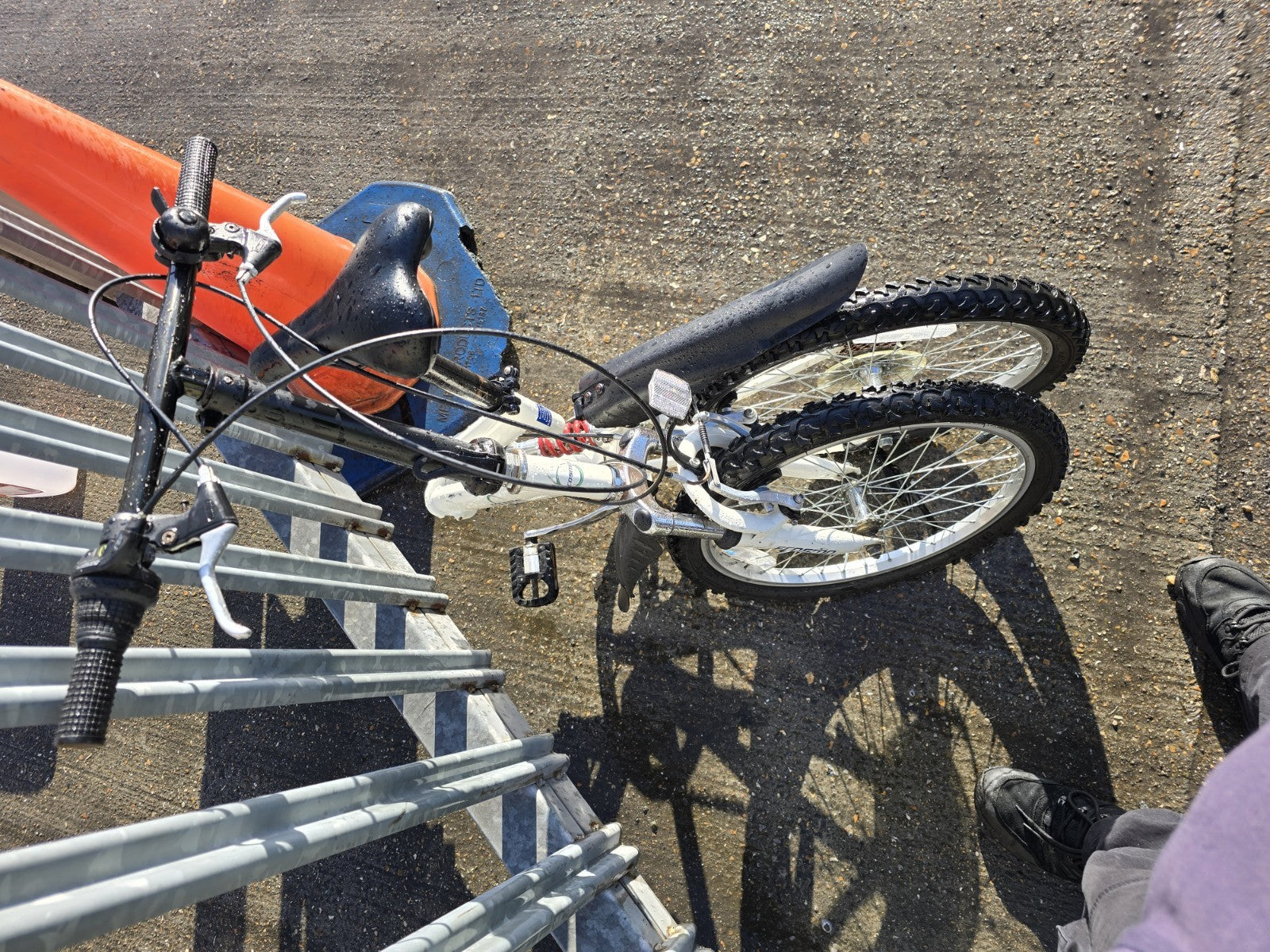 Folder Bike. ECOSMO.. VERY GOODCONDITION ONLY 2 SCRAC ONLY FOR £130.CASH IN HAND