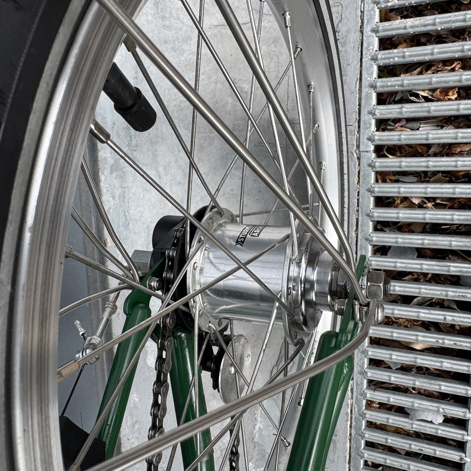 Brompton M3L 3 speed Racing Green   Superb Condition
