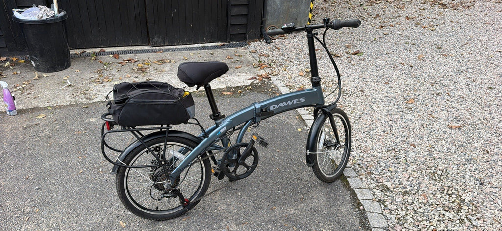 DAWES  Folding bike.