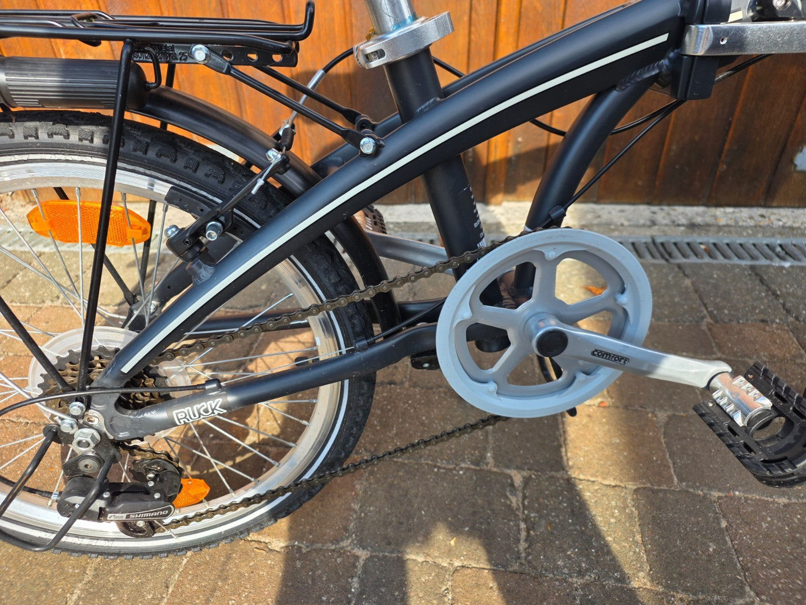 Freespirit Ruck Folding Bike 20 Inch Wheel Excellent Condition new May 2026 14kg