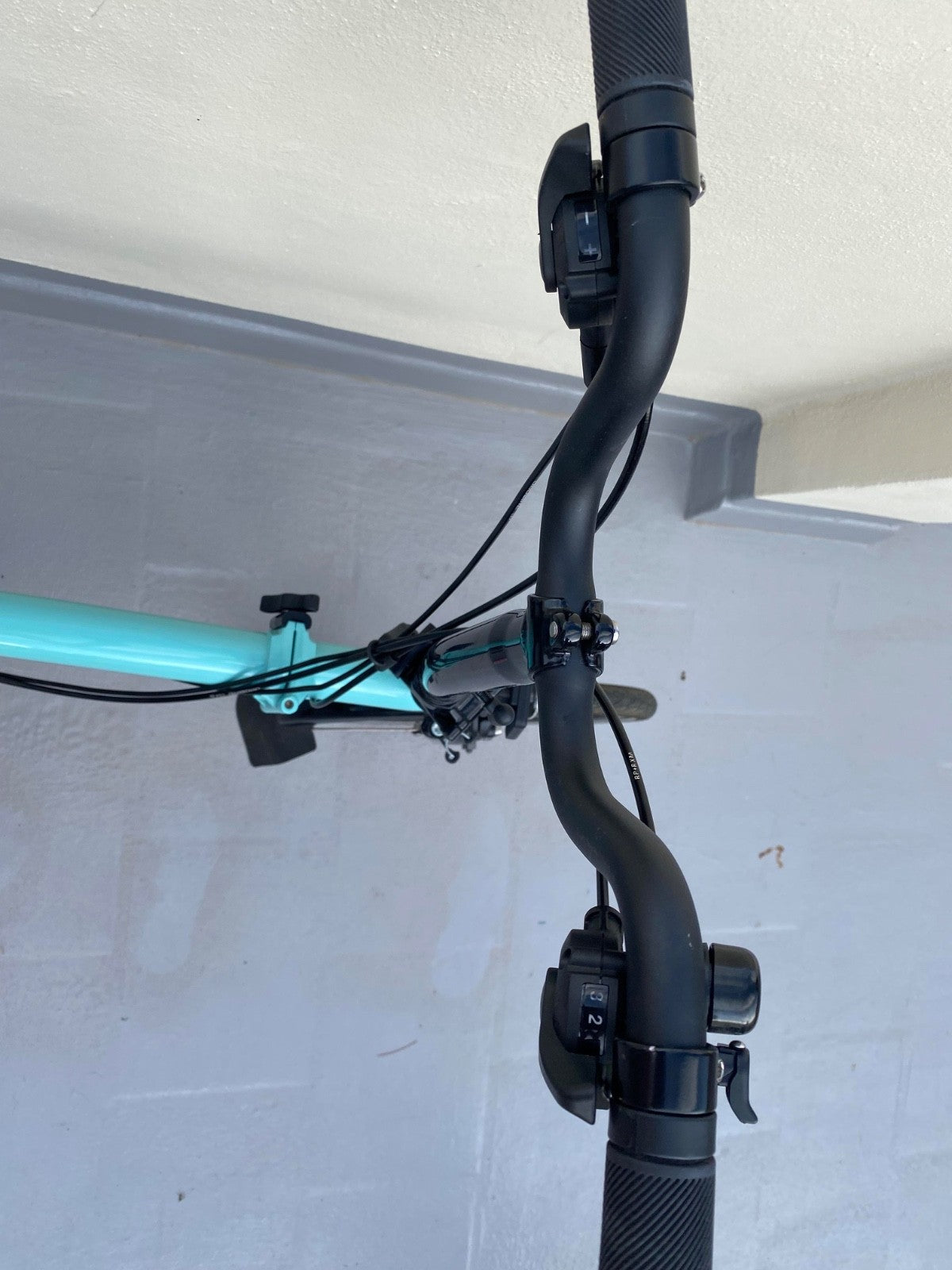 Brompton C Line 6 Speed Folding Bike Turkish Blue black edition Mid Bar