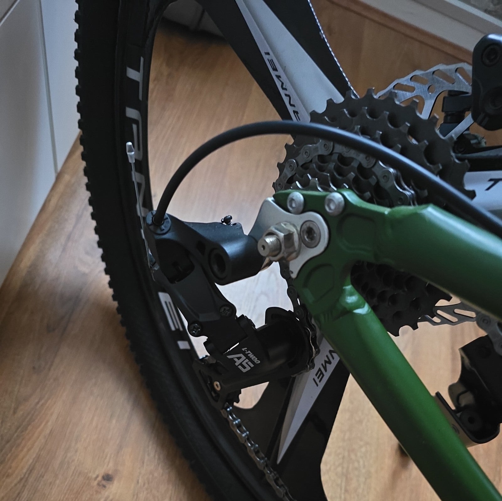 Angsi Folding Mountain Bike 26 Wheels 7 Speed MTB Bicycle