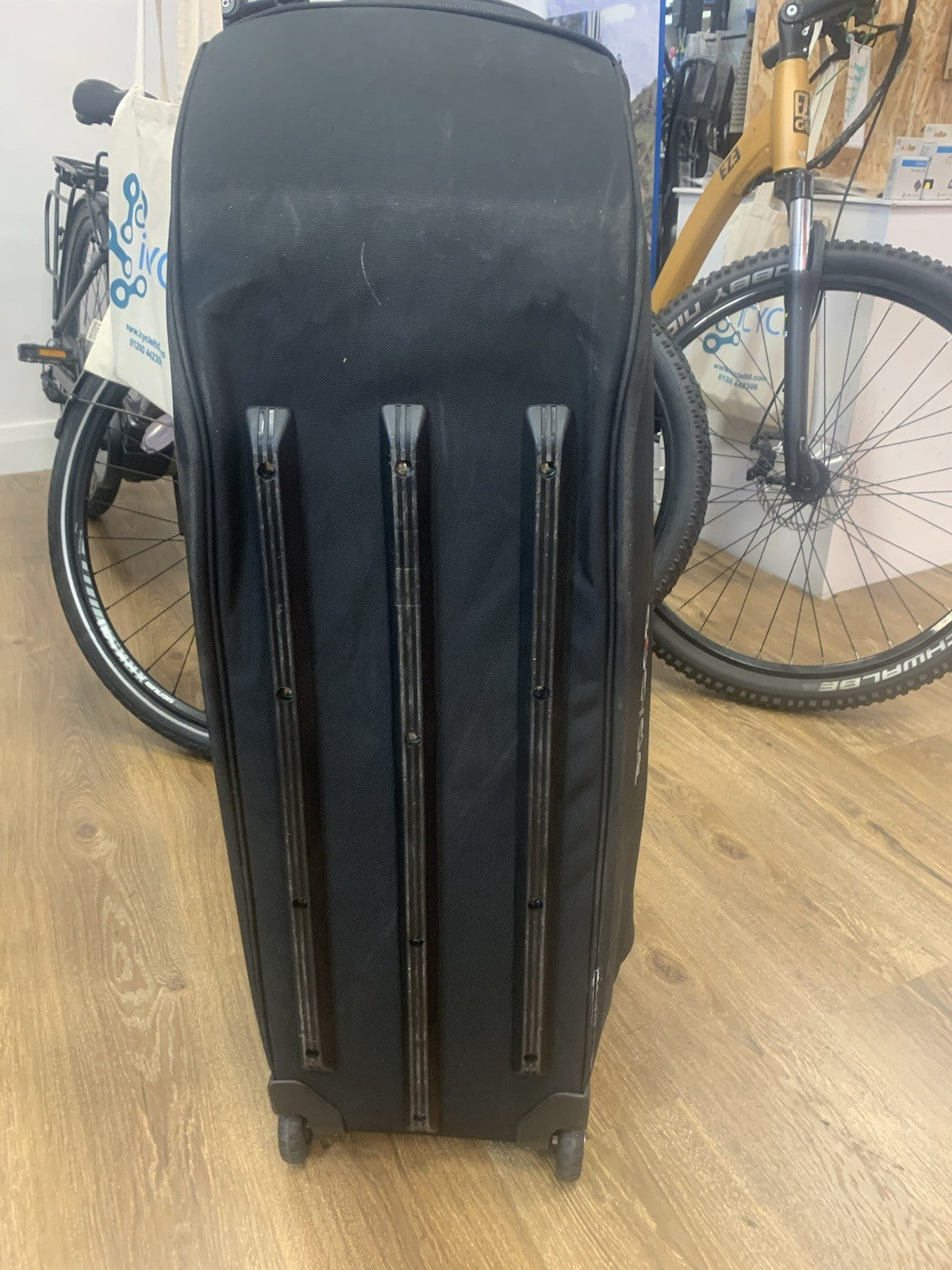 Gocycle travel case is compatible with GX, GXi, G4, G4i and G4i+ models.