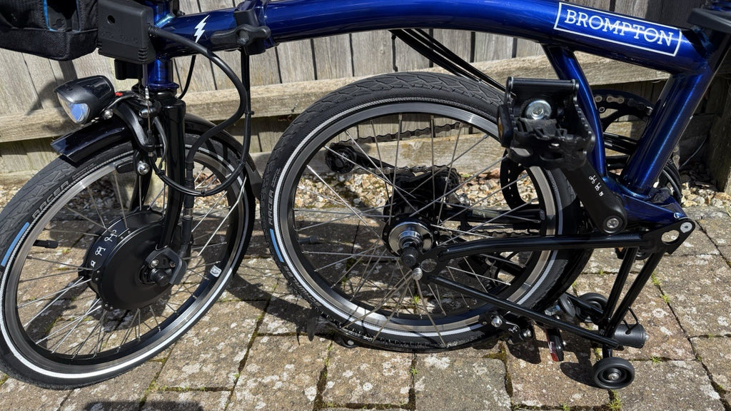 Brompton C Line M6L Bolt Blue e-Folding Bike - Excellent Condition