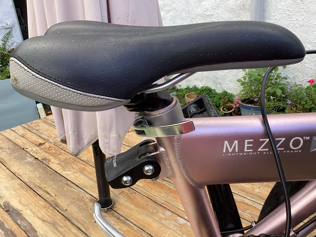 Mezzo Alloy Folding Bike 11~12 Kg Great Pre Owned Condition 9 Gears Barely  Pink