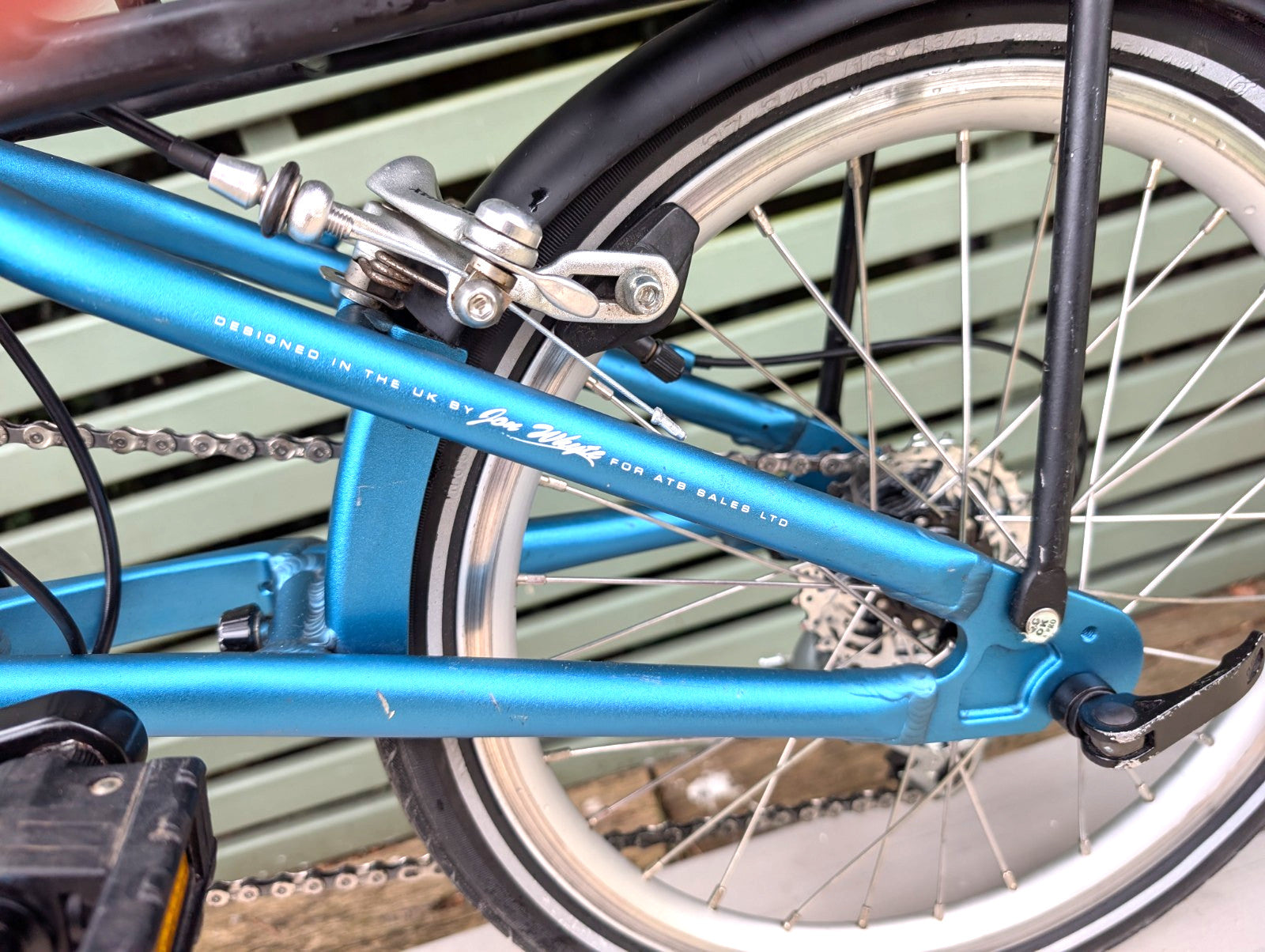 Mezzo D9 Folding Fold-up Foldable Bike with Rear Rack Bag