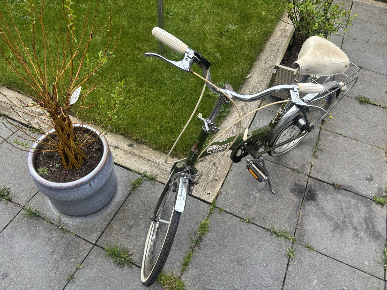 Raleigh stowaway folding bike green 1980