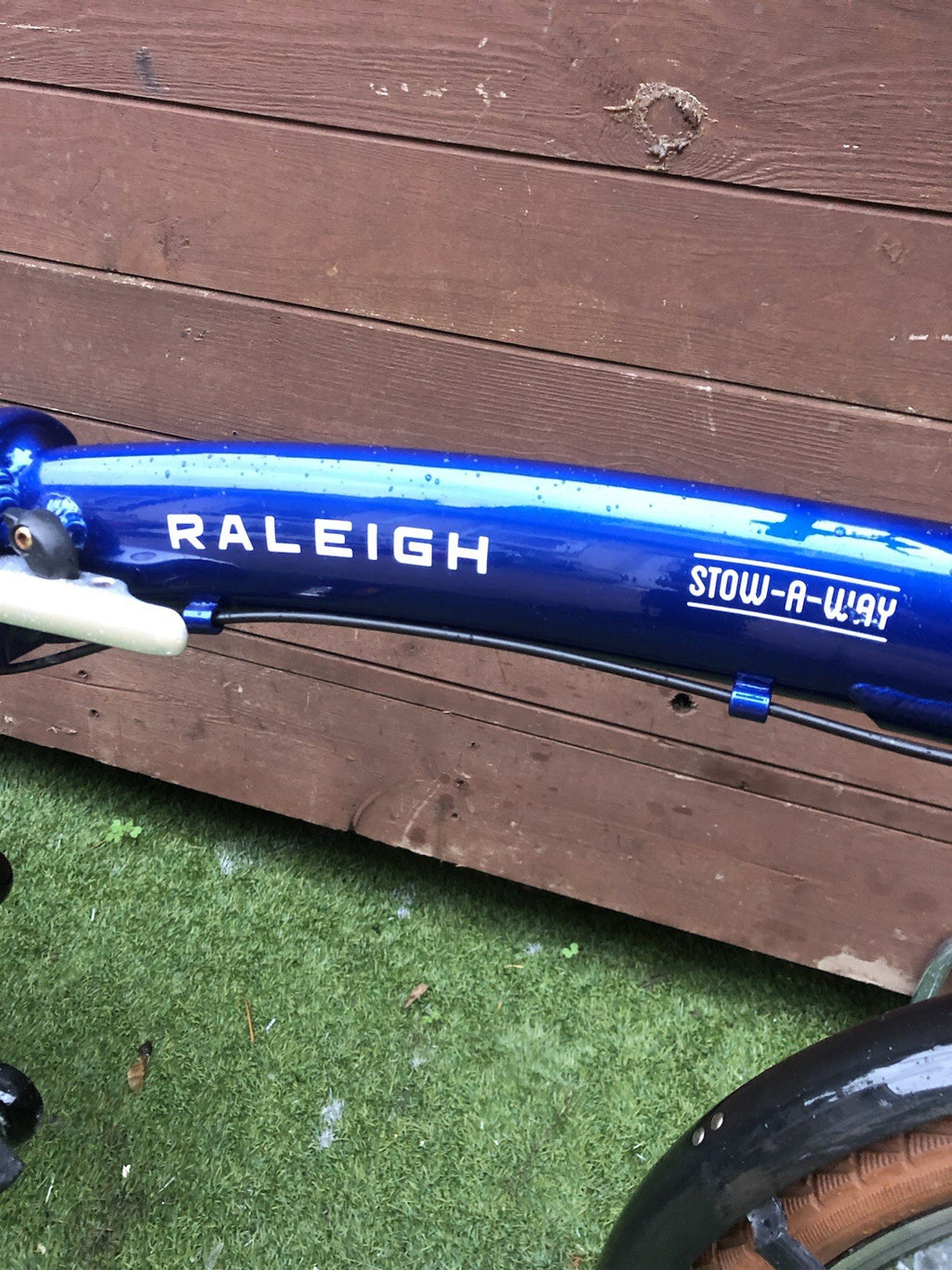 Raleigh Stowaway Folding Commuting Bike. 20” wheels. 7 gears. Good condition!
