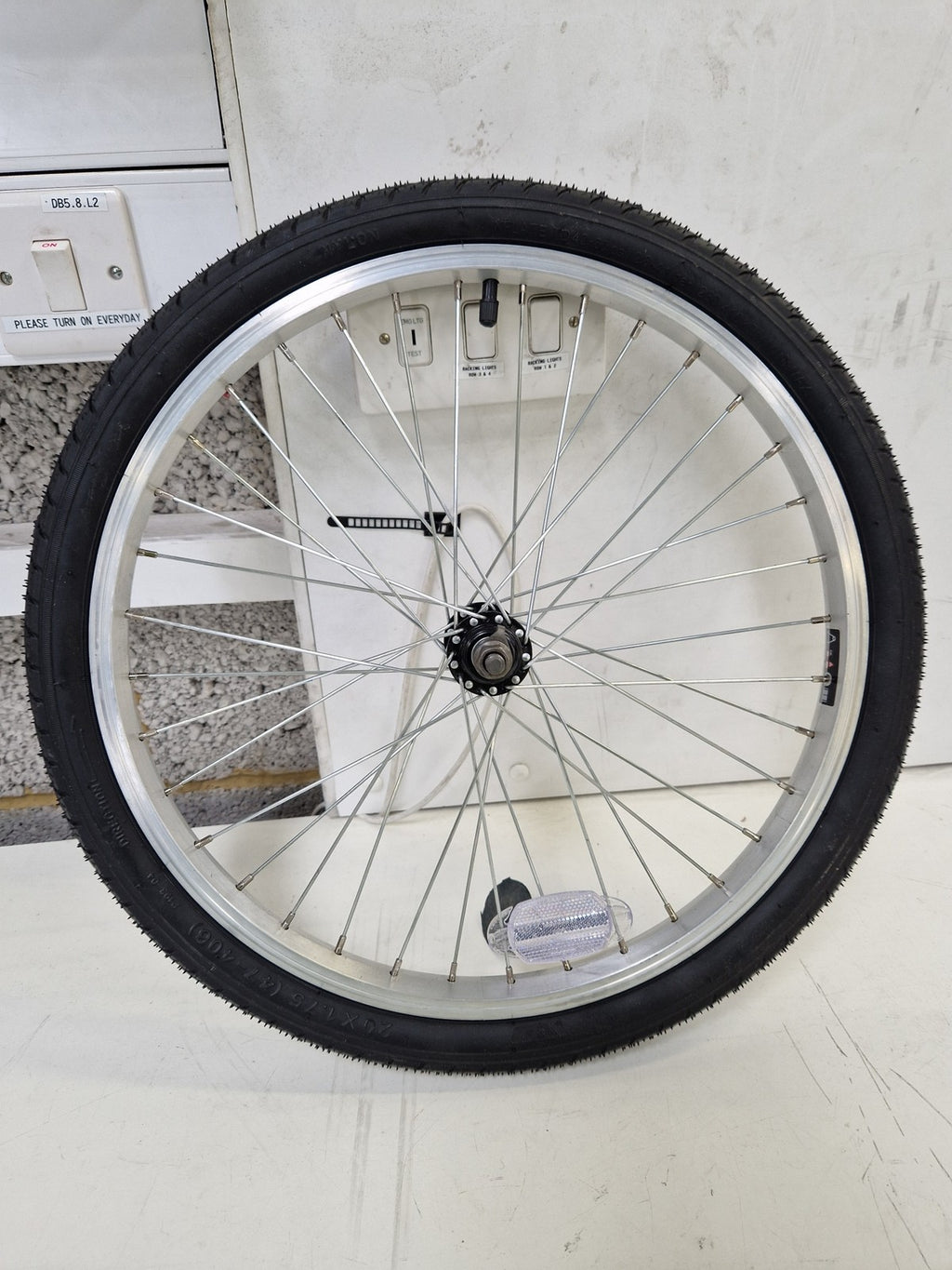 Apollo Transport Compact Folding 20" Wheels Steel Frame 6-Speed Bike - Navy A