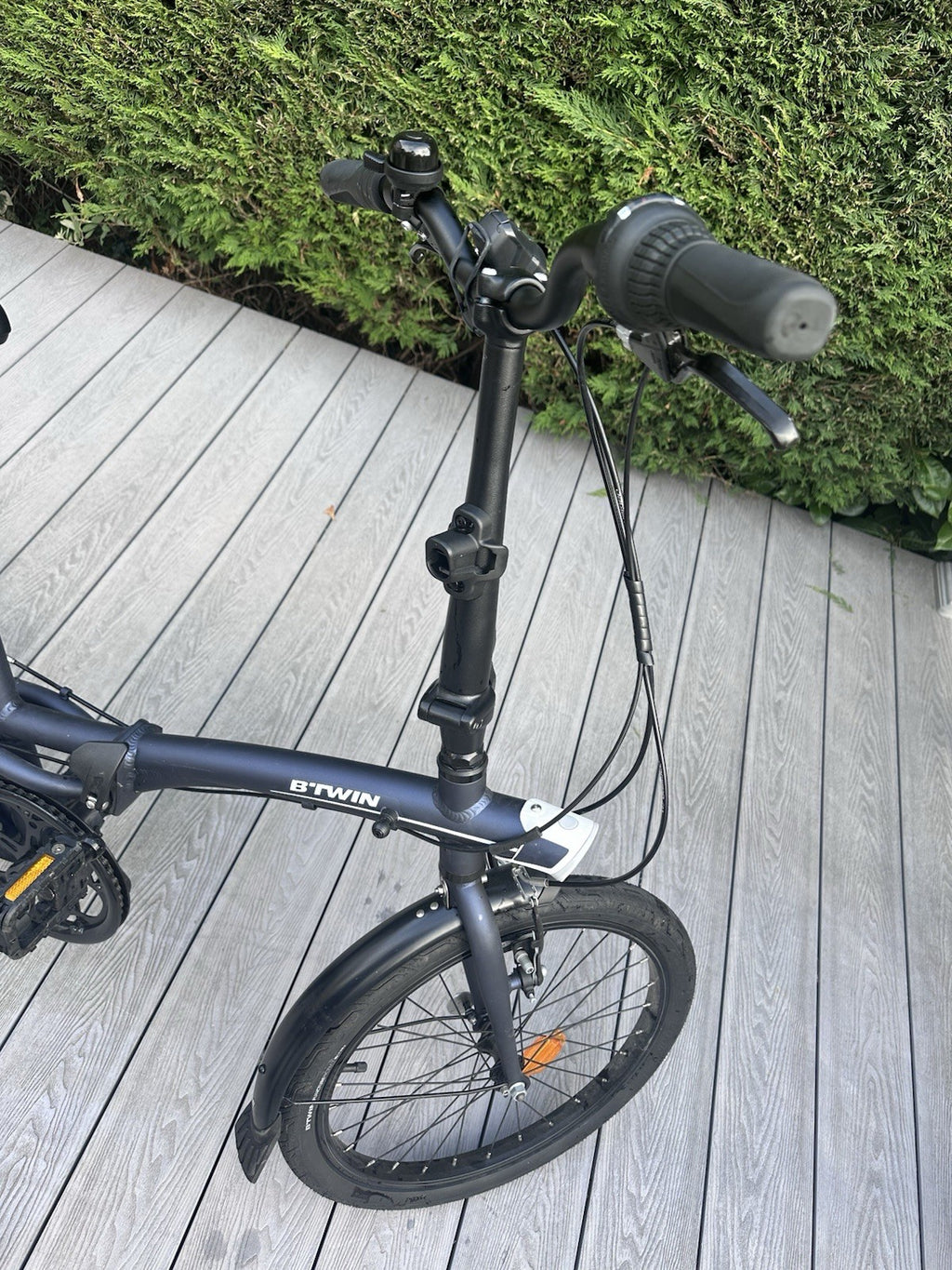 B'TWIN Tilt 500 20in Folding Bike Blue with Mudguards, Rim Brake, Gears