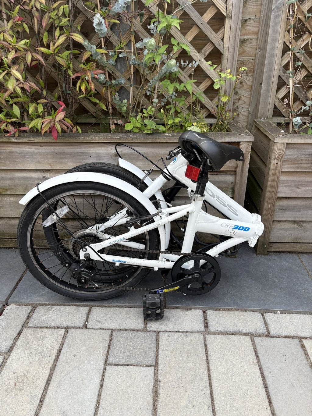 Cross CRF300 Folding Bike 20" Wheels White 6 Speed Aluminium Mudguards V-Brake