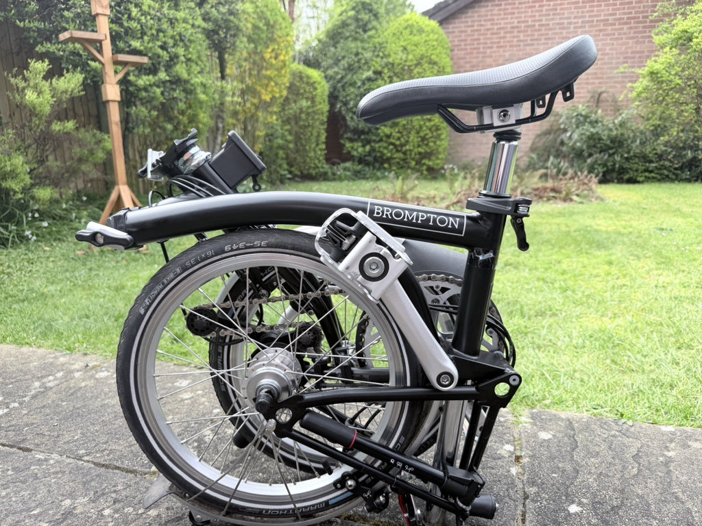 Brompton 2018 M6L folding bike in black. Great condition