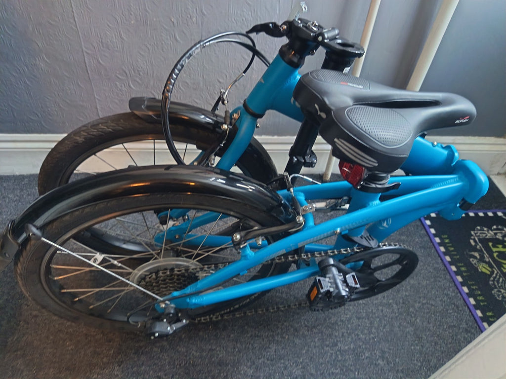 Tern Link B7 20in Folding Bike Blue 7 Speed V-Brake Mudguards Kickstand