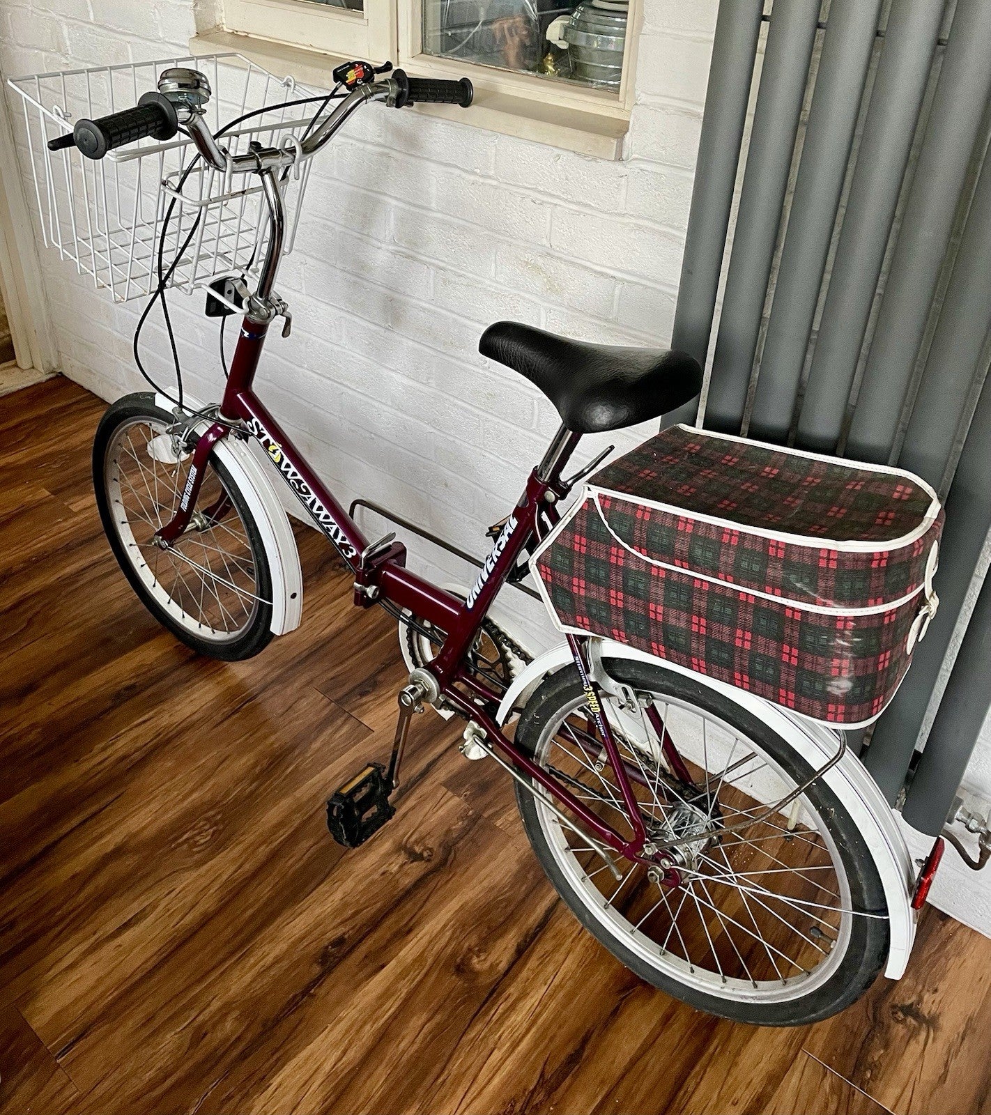 Vintage Universal Stowaway 3spd folding Shopper Bike