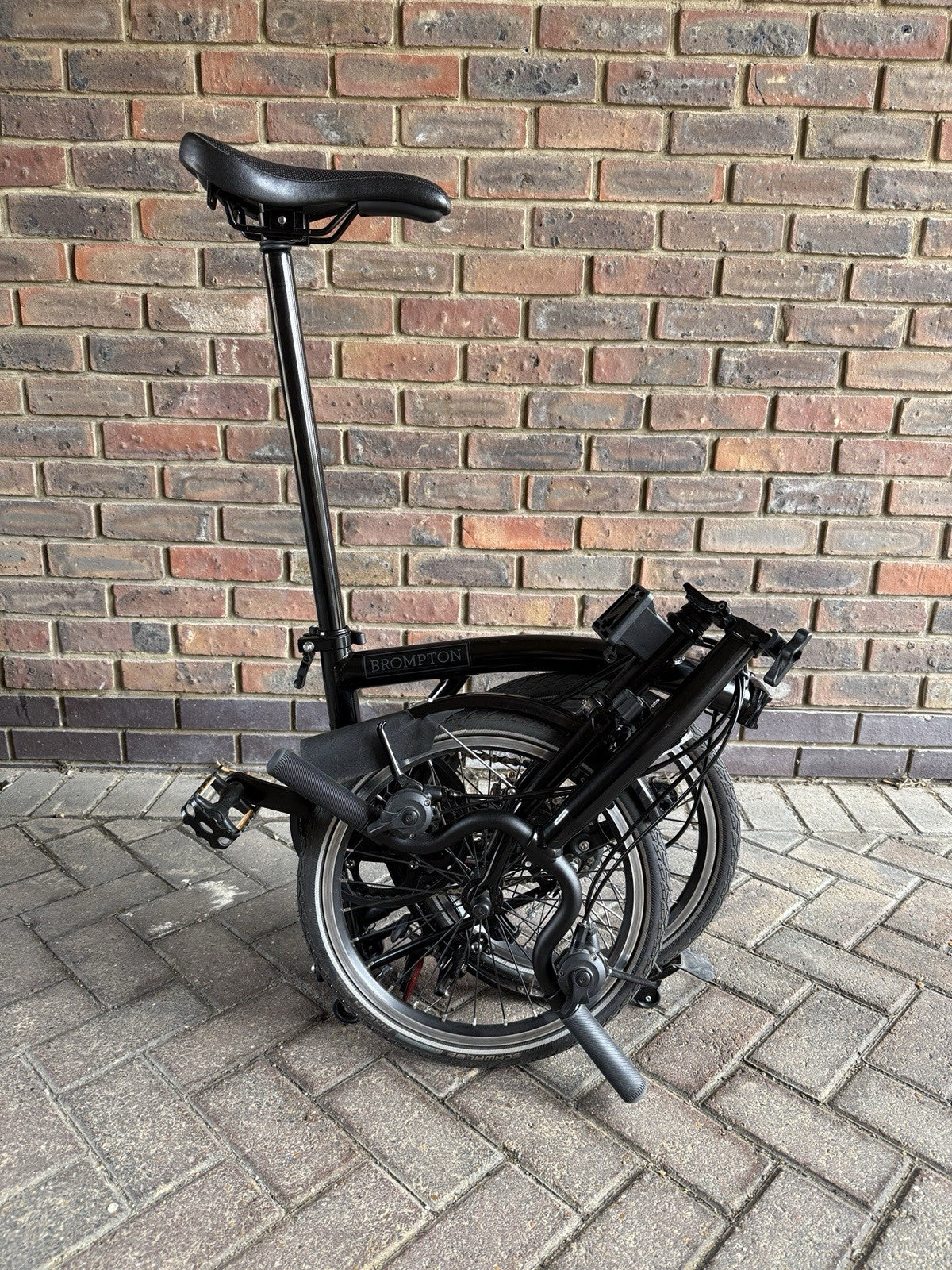 Brompton M6L Black Edition 6 Speed Folding Bike With Toolkit And Messenger Bag