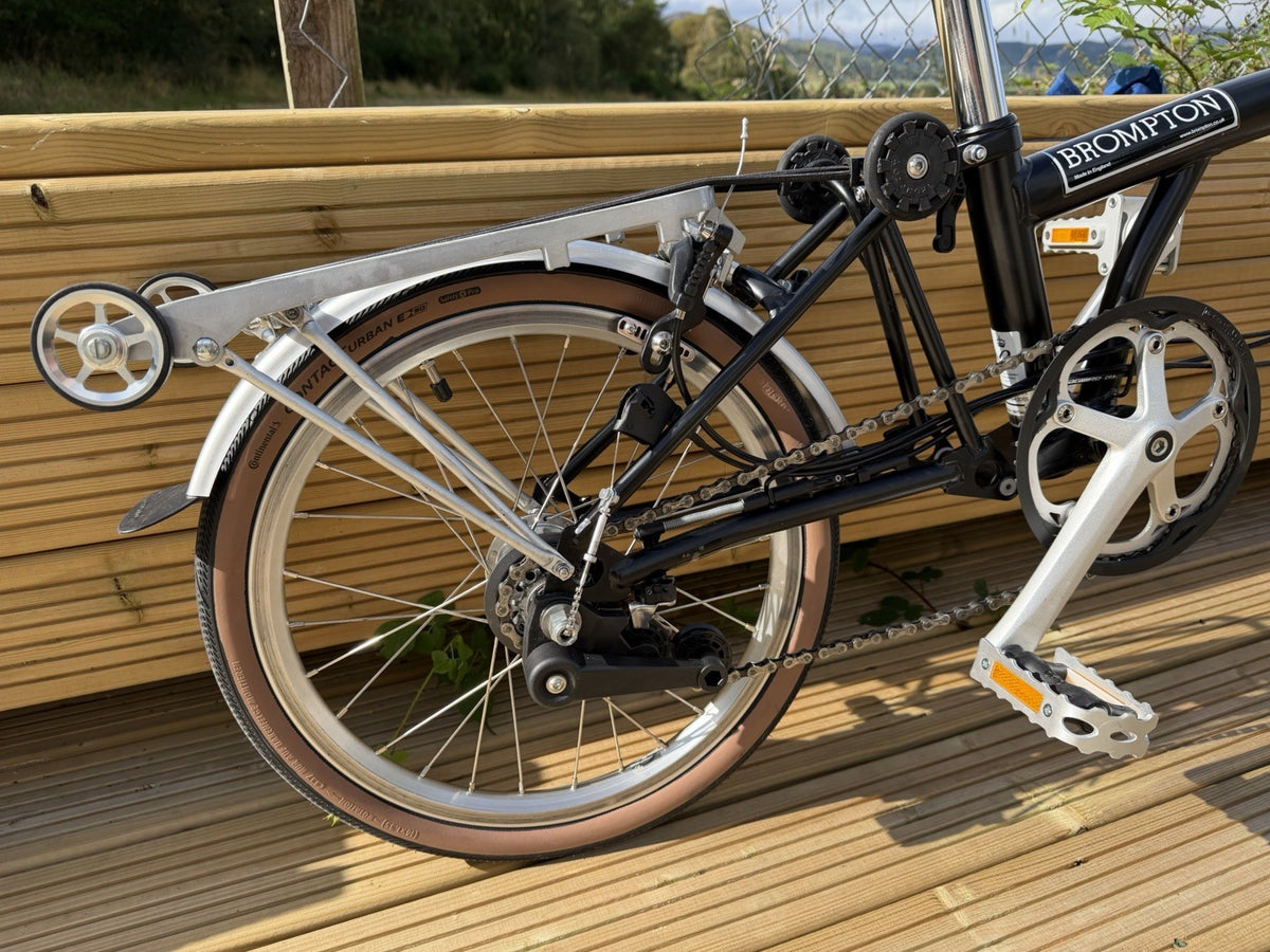 Brompton Folding Bike 6-Speed Black Excellent Used Condition