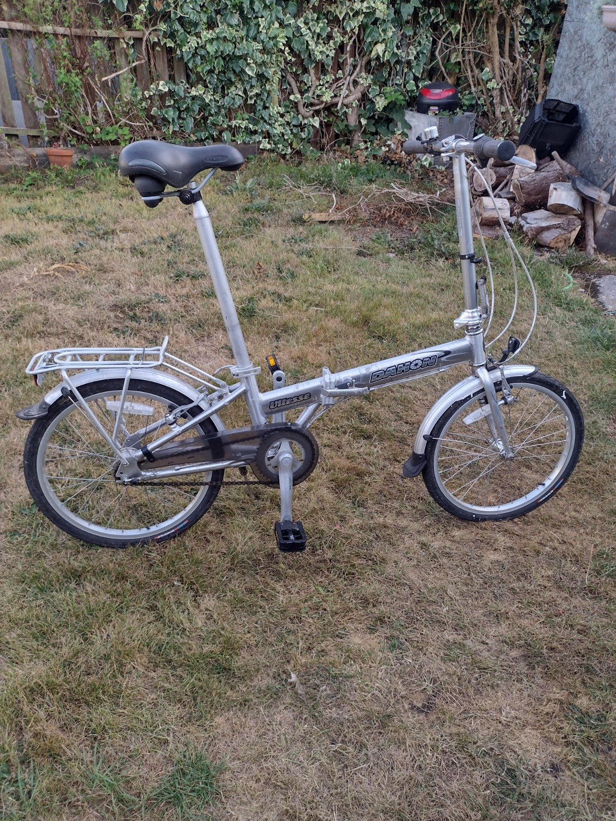 Dahon Vitesse Folding Bike 20 Wheels 3 Gears Aluminium Frame Great Bike